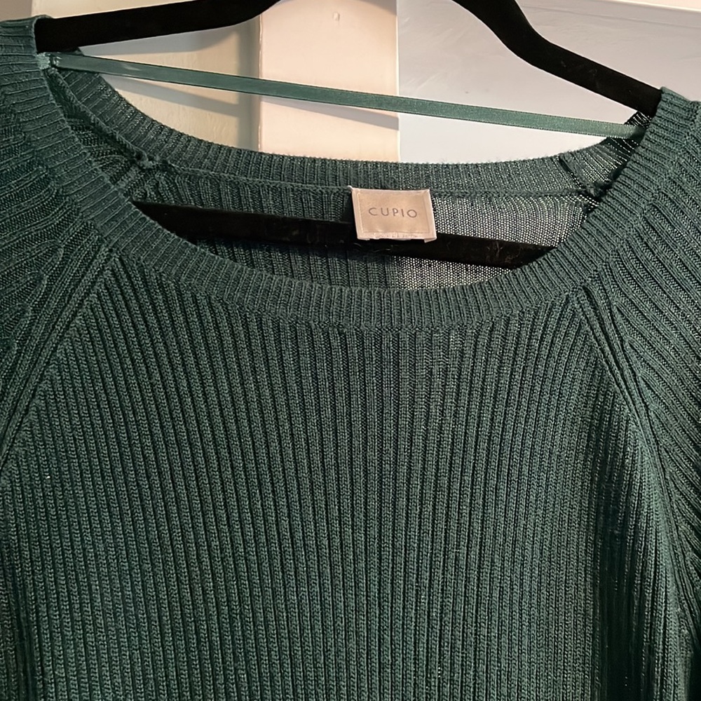 Closet clear out! - Picture 4 of 4